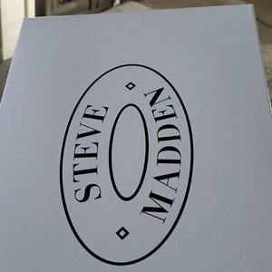 Steve Madden New With Tags Sandals